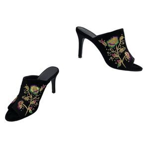 Urban Outfitters Formal Velvet Mules 8 Black Zoe Gold Floral Embroidered 4" Heel